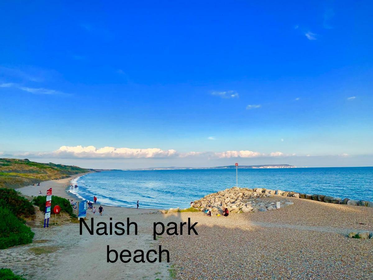 Апартаменты Forest & Beach Access Naish Park Нью Милтон Экстерьер фото